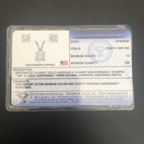 SOLD ❌ NWT 2 piece diamond set earrings & necklace - Picture 5 of 5